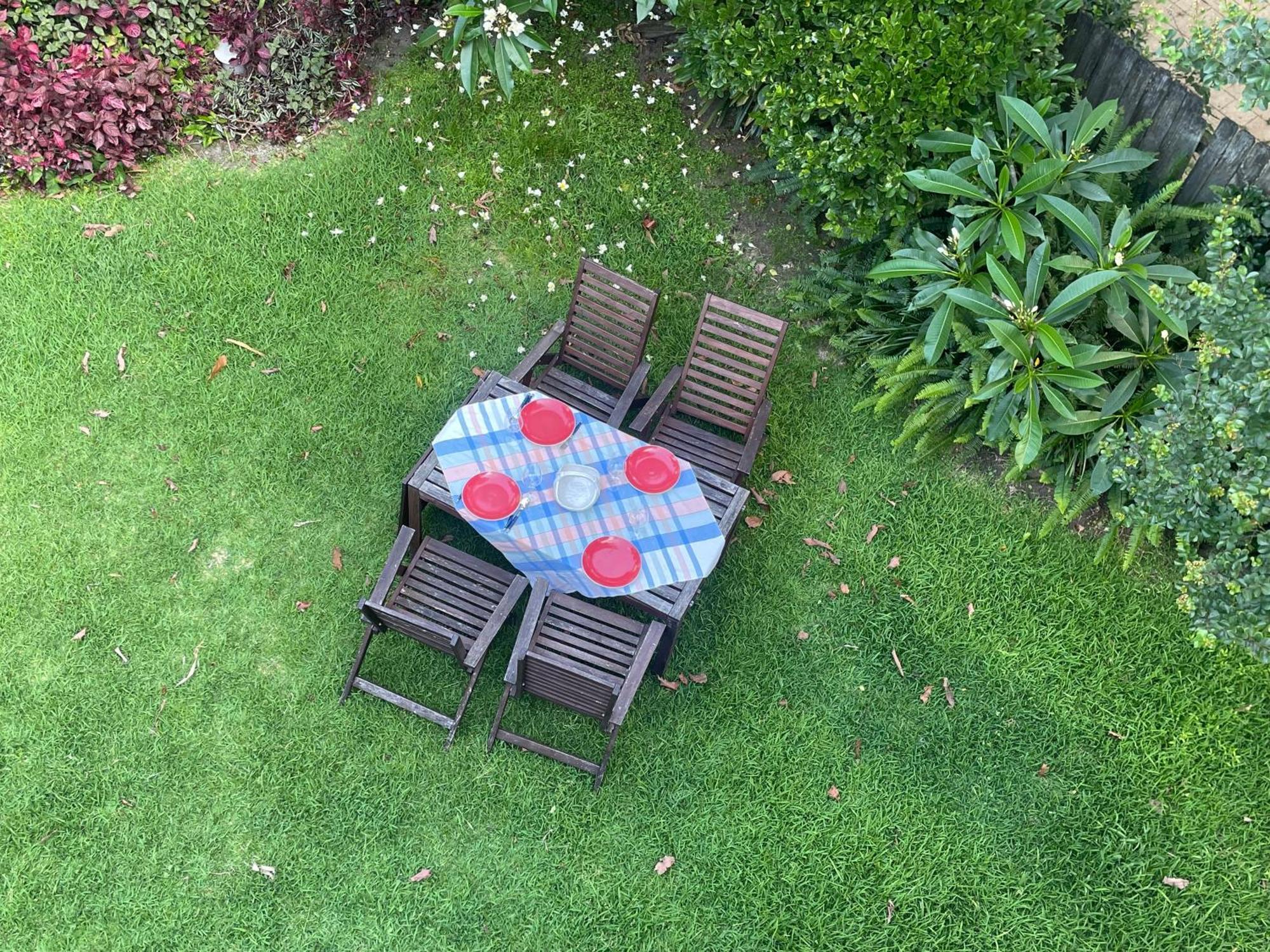 Stylish, Sunny & Spacious 2 Bedroom Apartment, Mosman Sydney Eksteriør bilde